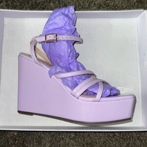 NIB Steve Madden - Madden Girl - Krush Wedge